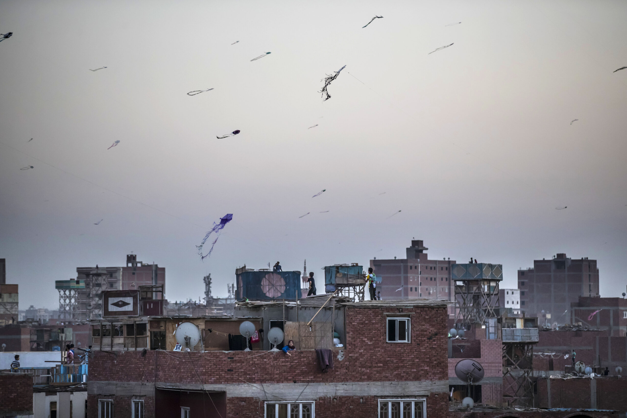 El auge del vuelo de barriletes en Egipto pese a la represión del gobierno
